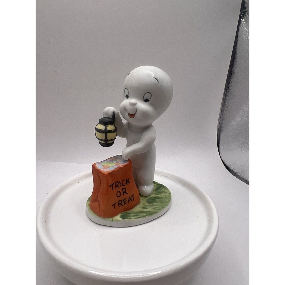 Casper the Friendly Ghost 1986 Halloween Figurine
